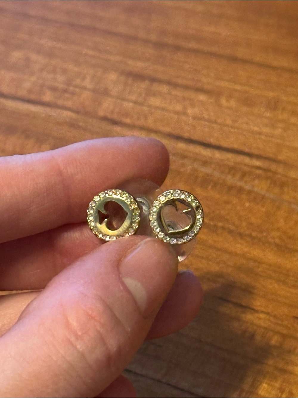 Kate Soafd Gold Cutout Stud Earrings